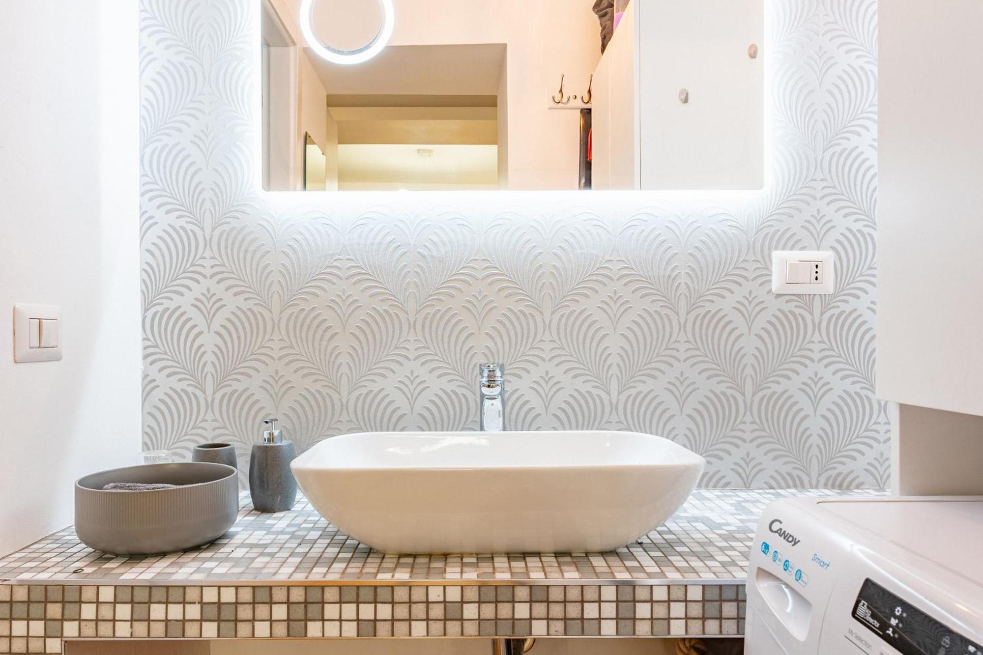 Exclusive Led House Garibaldi Fs Apartment Милано Екстериор снимка
